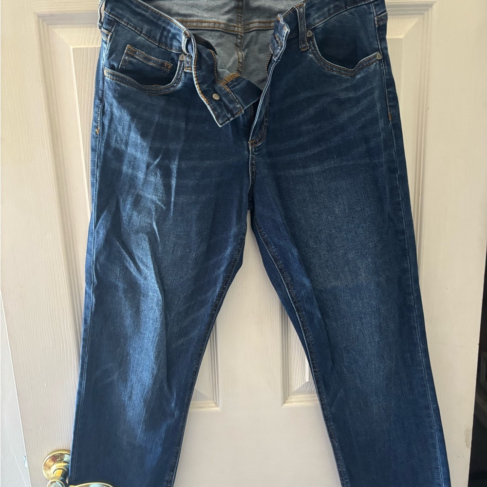 Kut from the Kloth women’s Slim Straight Dark Blue Jeans